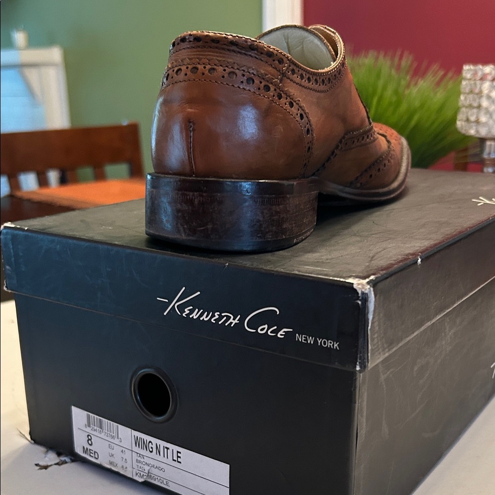 Kenneth Cole Men's Tan Leather Oxfords - Picture 5 of 6